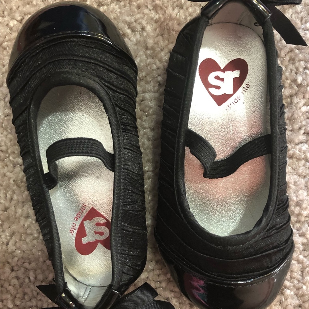 Stride rite baby shoes (size 2-3)